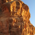 Sandstein-Felsklippe in der Abendsonne