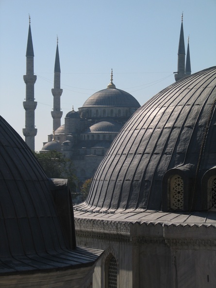 336_3603_Istanbul_Blick_aus_der_Hagia_Sophia_zur_Sultan-Ahmet-Moschee.JPG