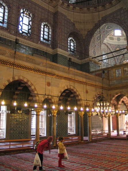 337_3745_Istanbul_Yeni_Camii_Moschee_Inneres.JPG