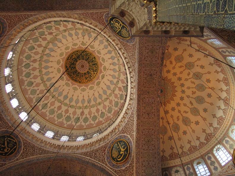 337_3746_Istanbul_Yeni_Camii_Moschee_Inneres_Kuppel.JPG