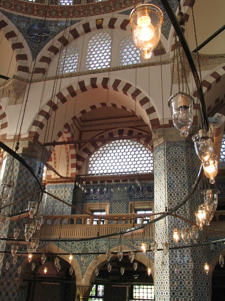 337_3715_Istanbul_Ruestem_Pasa_Moschee_Inneres.JPG
