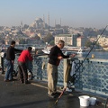 337_3739_Istanbul_Galata-Bruecke_Angler_gegen_Suleymaniye-Moschee.JPG