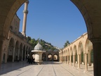 Mevlid-i Halil-Moschee, Hof