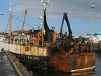 "Rost-Schiff" im Hafen von Mallaig
