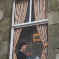Pitlochry, gemaltes Fenster seitwärts der Hauptstraße