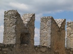 Castello di Rocca Calascio, Mauer-Zinnen