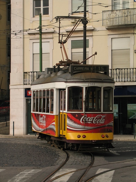 209_0935_Lissabon_Trambahn_nahe_Praca_Duque_de_Terceira.JPG