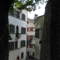 Rue des Châteaux, Durchfahrt