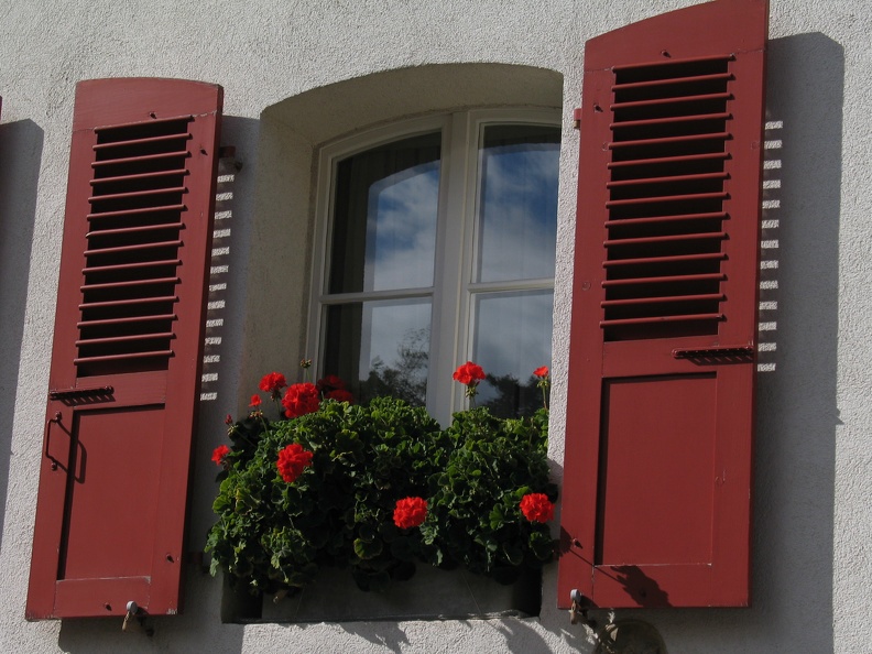 296_9624_Sion_Rue_des_Chateaux_Fenster.JPG