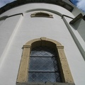 Saas Balen, Fassadendetail der Rundkirche