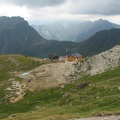 Blick über die Filmoor-Standschützenhütte (2350 m) gegen Westen