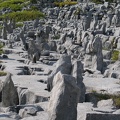 Karstflächen mit aufgestellten Steinen
