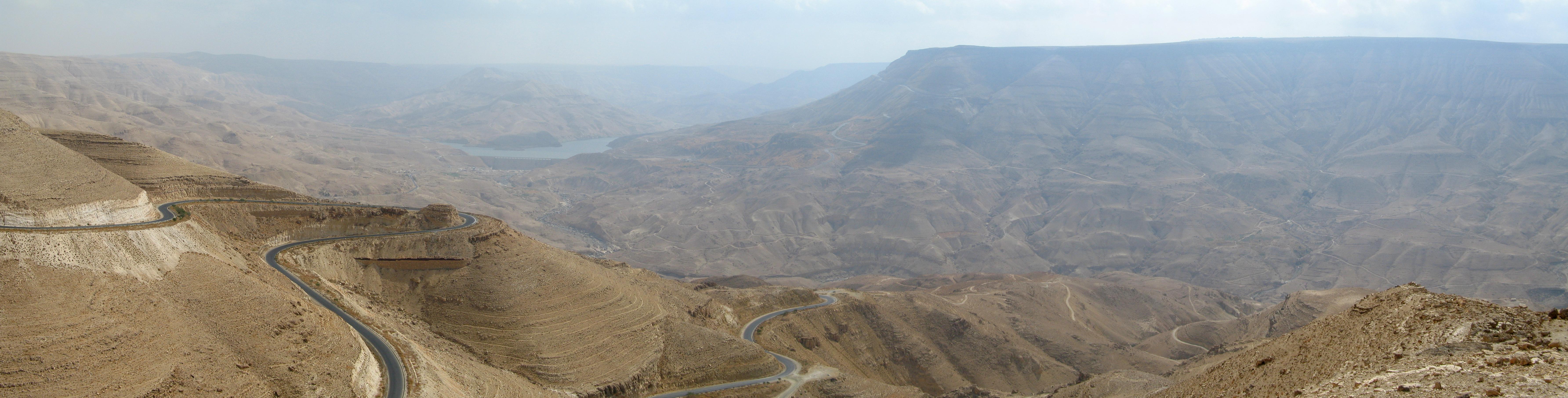 247_4705ff_Wadi_el-Mujib-Panorama1.jpg